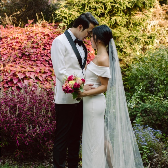 White dress - Picture 7 of 10